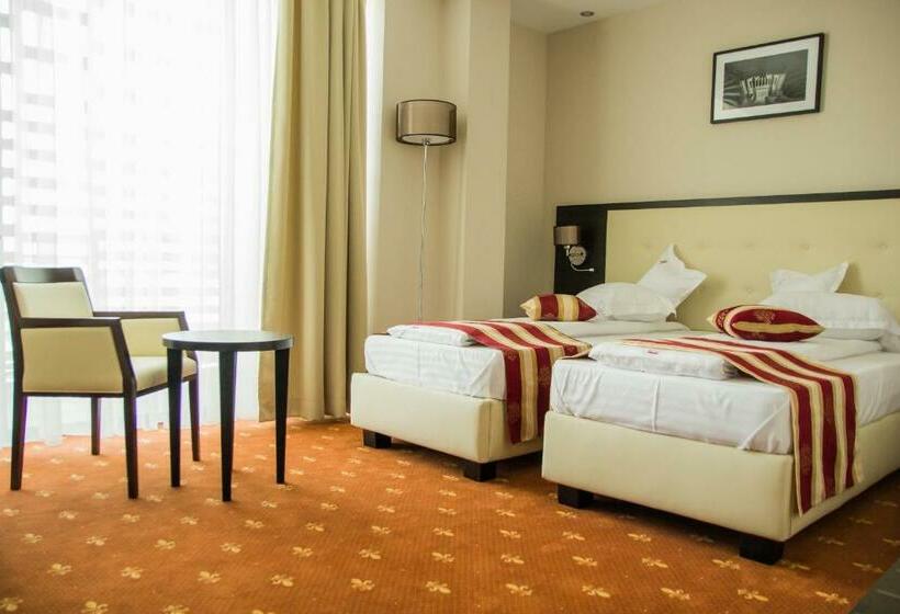 اتاق سوپریور با بالکن, Salis Hotel & Medical Spa