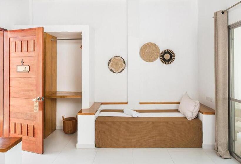 سوئیت با تخت بزرگ, Seapearl Of Alona