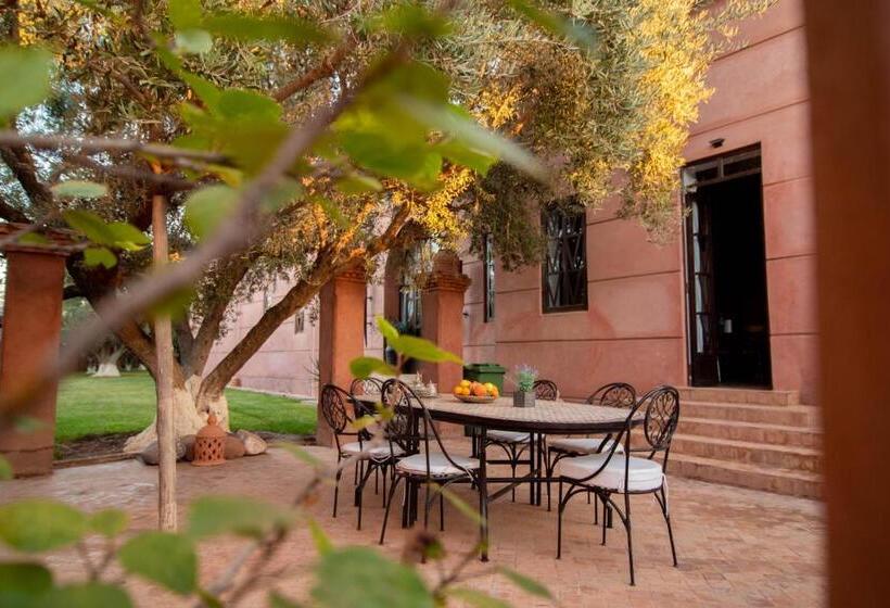 Вилла с 1 спальней и бассейном, Villa Septha