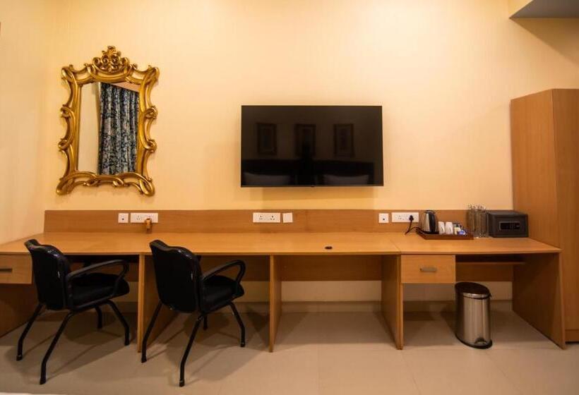 Номер Deluxe, Mayfair World Cup Village