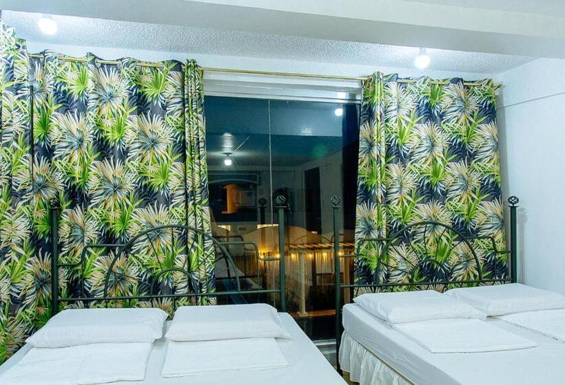 Семейный Номер, Reddoorz @ Yahweh Spring Retreat & Resort Laguna