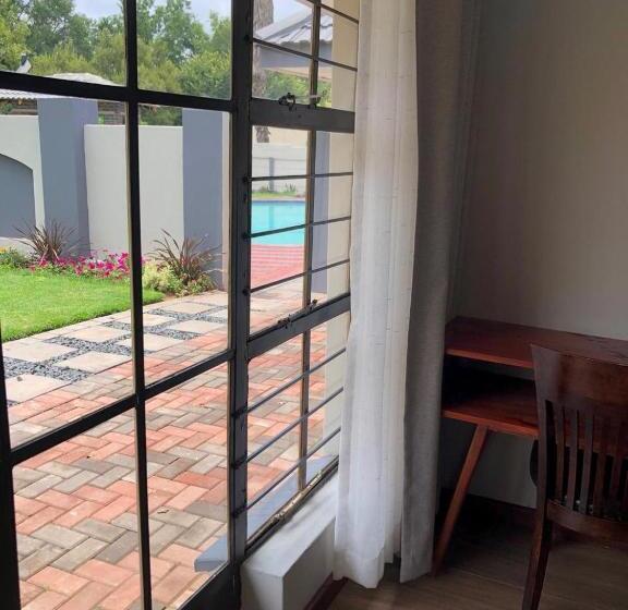 스탠다드 룸 킹사이즈 침대, Serene Guesthouse