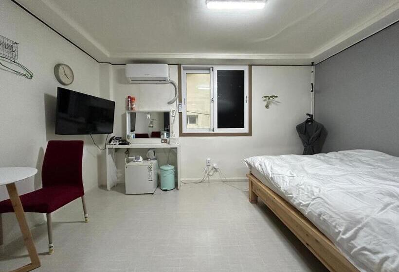 Номер Стандарт, 369 Motel