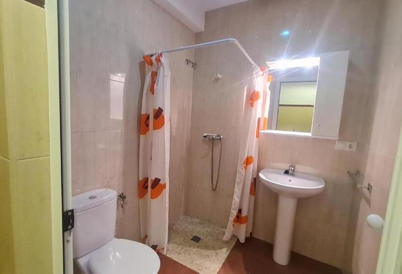 Четырехместный Номер Стандарт, Albergue La Tiñosa