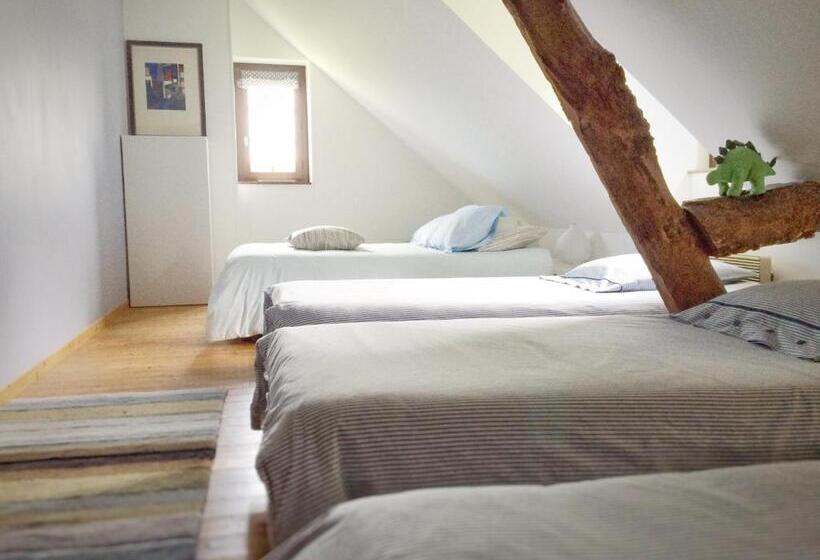 Семейный Номер, Le Petit Manoir De La Vernelle