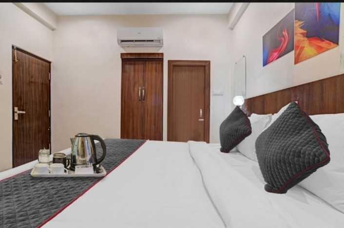 Трехместный Номер Классика, Collection O Hotel Shree Ram Regency