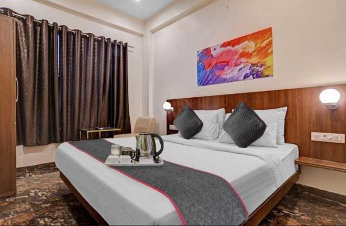 Трехместный Номер Классика, Collection O Hotel Shree Ram Regency