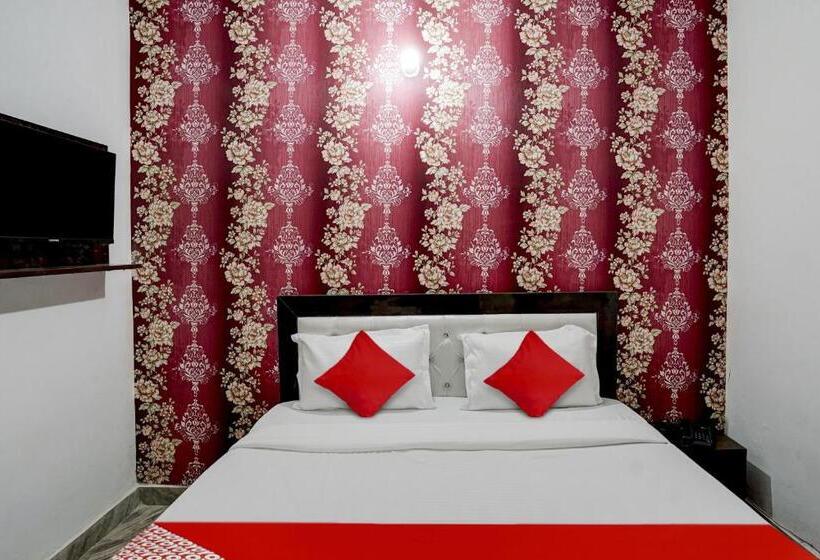 Трехместный Номер Классика, Flagship The Royal Guest House