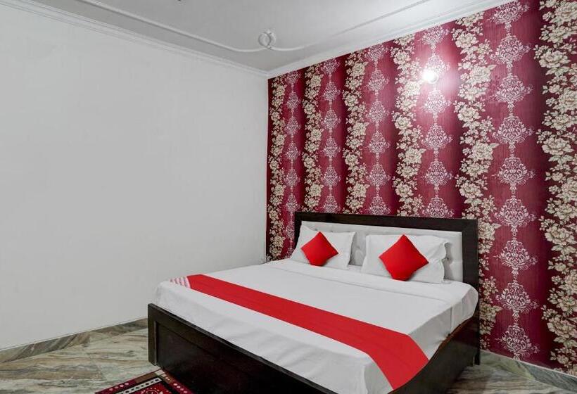 Трехместный Номер Классика, Flagship The Royal Guest House