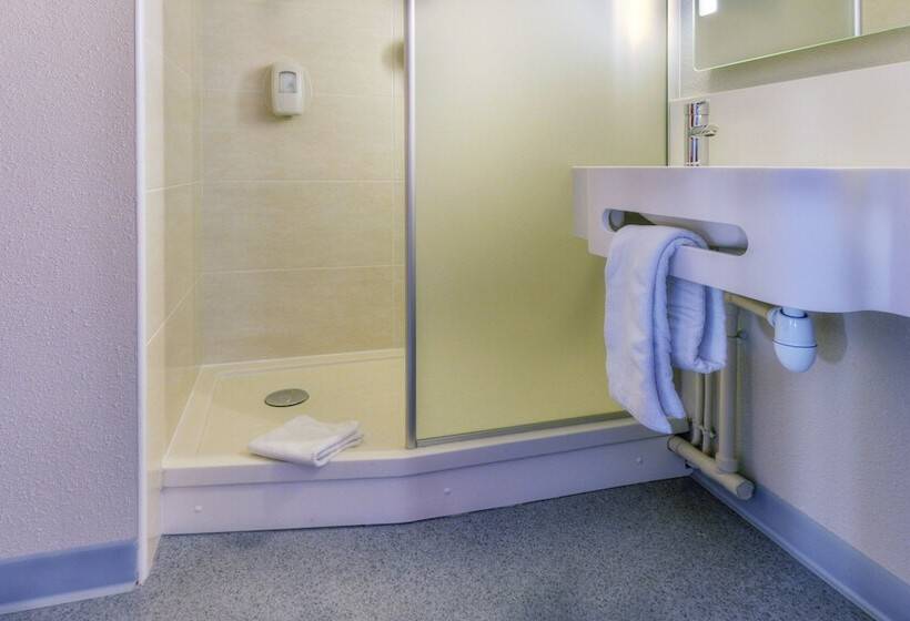 Номер Стандарт, B&b Hotel Marseille Les Ports
