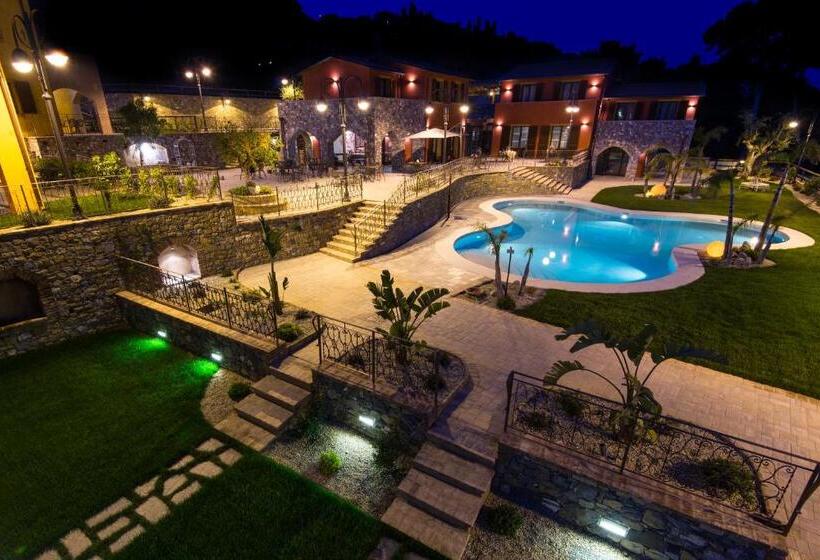 발코니 디럭스 룸, Leonardo Resort