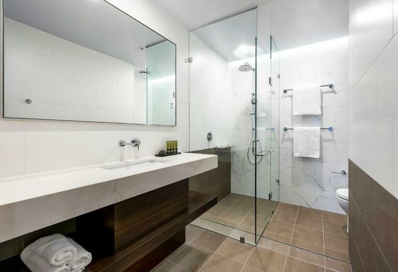اتاق استاندارد با تخت بزرگ, Rydges Perth Kings Square