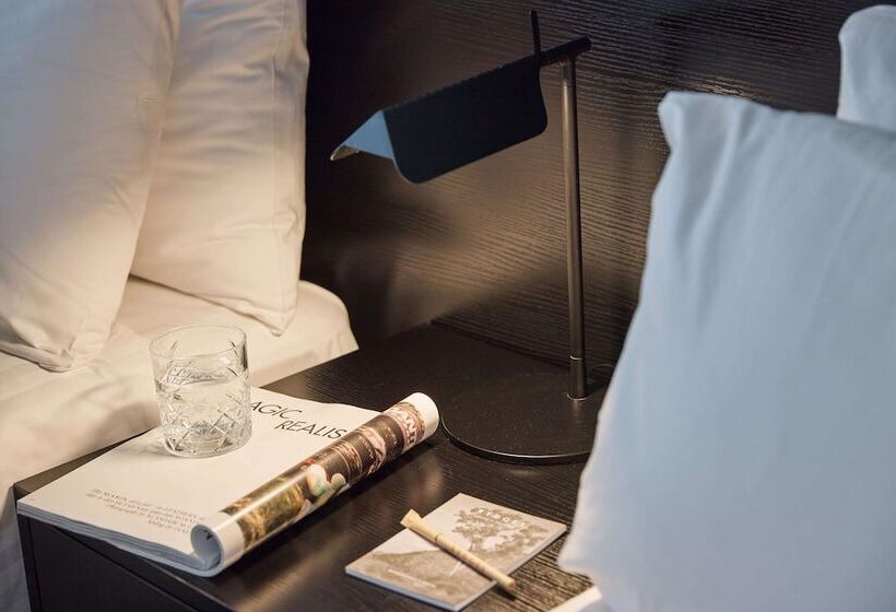 اتاق خانوادگی, Rydges Perth Kings Square