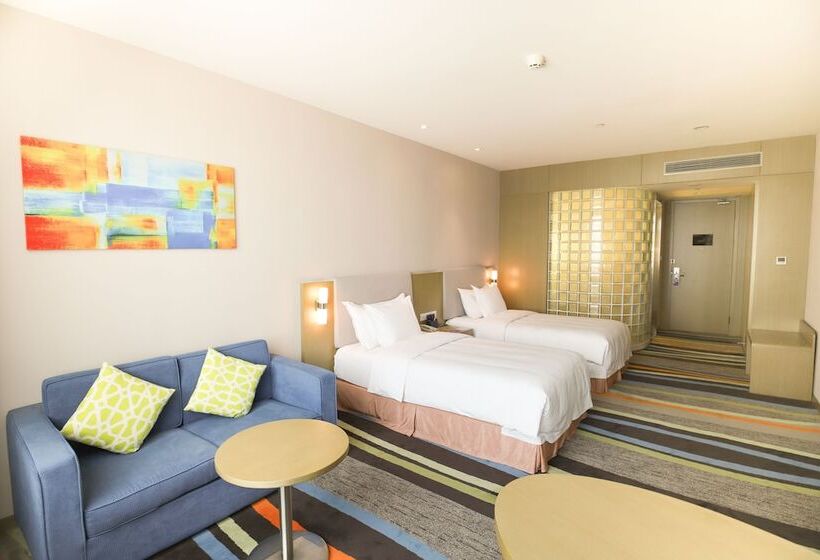 Номер Superior, Guangzhou Baiyun Airport Rejoice By Argyle Hotel Rehe Metro Exit B   Free Shuttle Bus Is Provided Du