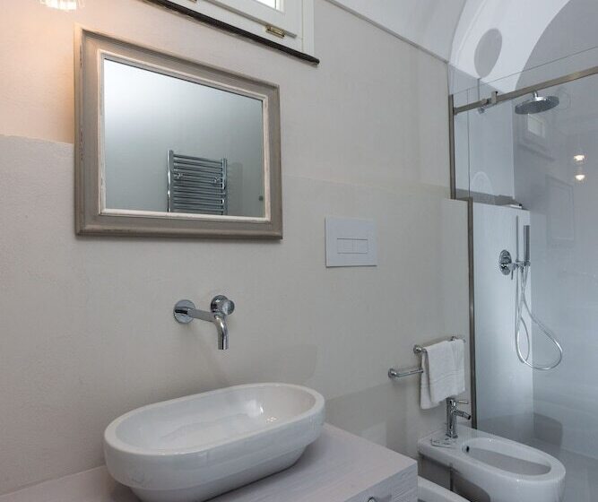 Номер Стандарт, Palazzo Conti Camere & Suites