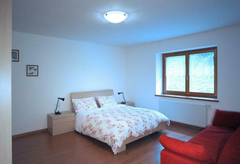 침실 2개 아파트, Albergo Diffuso Comeglians