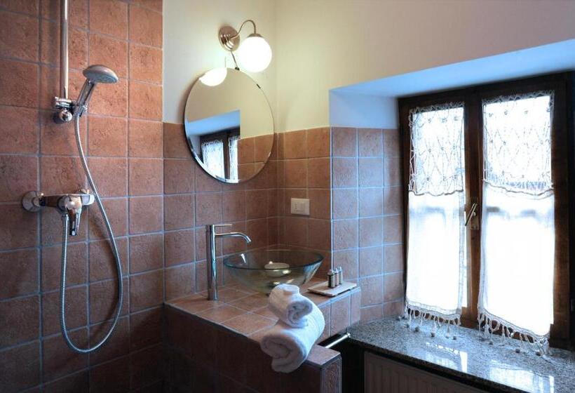 스탠다드 스튜디오, Albergo Diffuso Comeglians