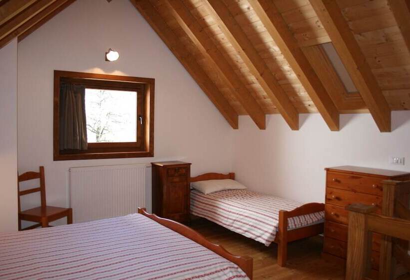 샬레, Albergo Diffuso Comeglians
