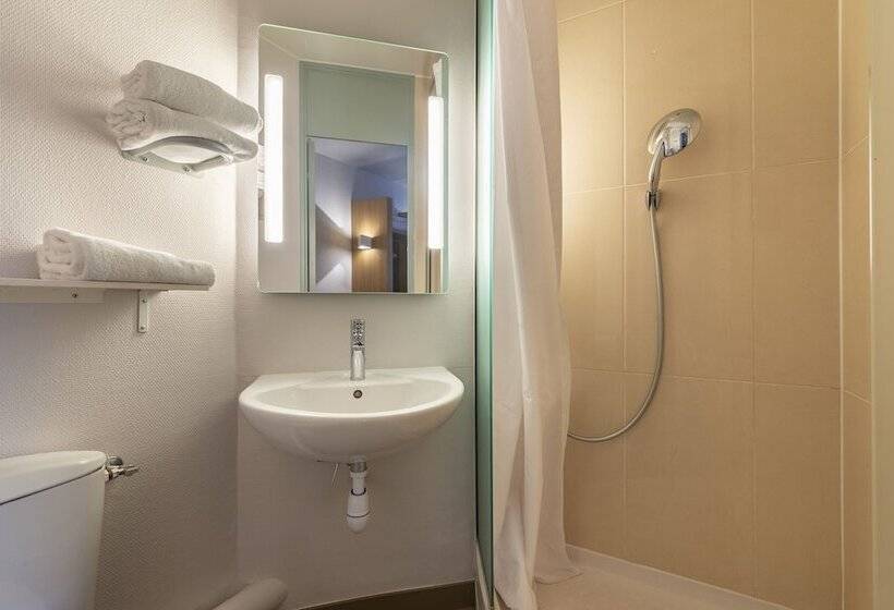 Четырехместный Номер Стандарт, B&b Hotel Valence Sud
