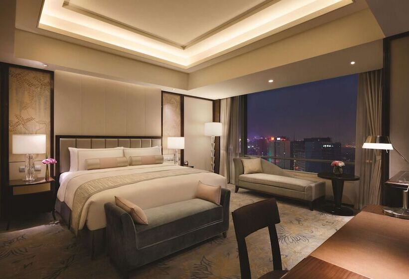 Номер Deluxe, Shangrila Hefei