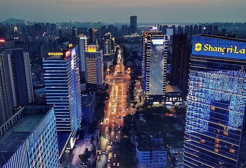 Номер Deluxe, Shangrila Hefei
