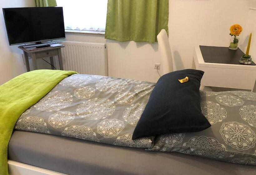 اتاق استاندارد سه نفره, Messezimmer 4u