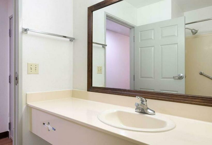 디럭스 룸, Motel 6new Iberia, La