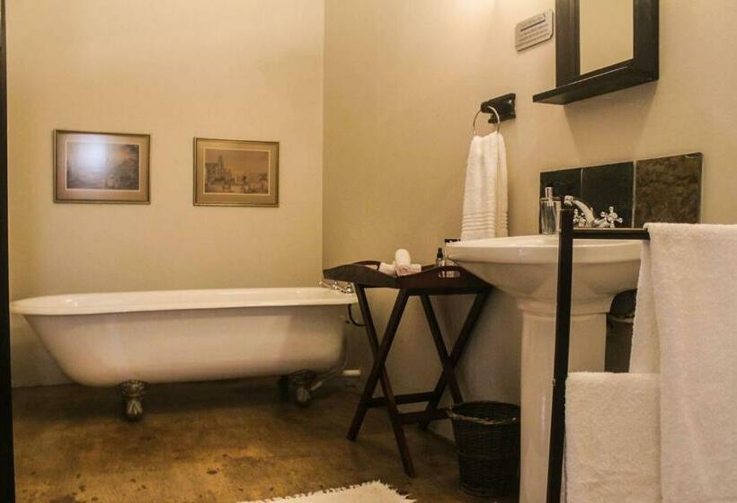 패밀리 룸 가든 전망, Geralds Gift Guest House