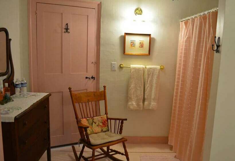标准间, Pryor House B&b