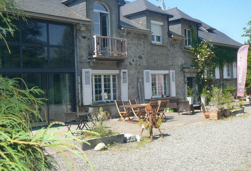 Номер Стандарт, La Grange De Thalie
