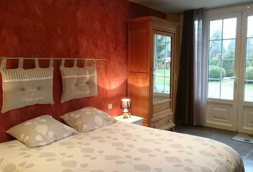 Номер Стандарт Вид на Сад, La Grange De Thalie