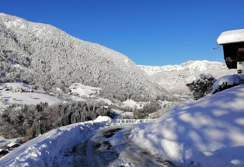 Семейный Номер, Auberge Du Fraizier