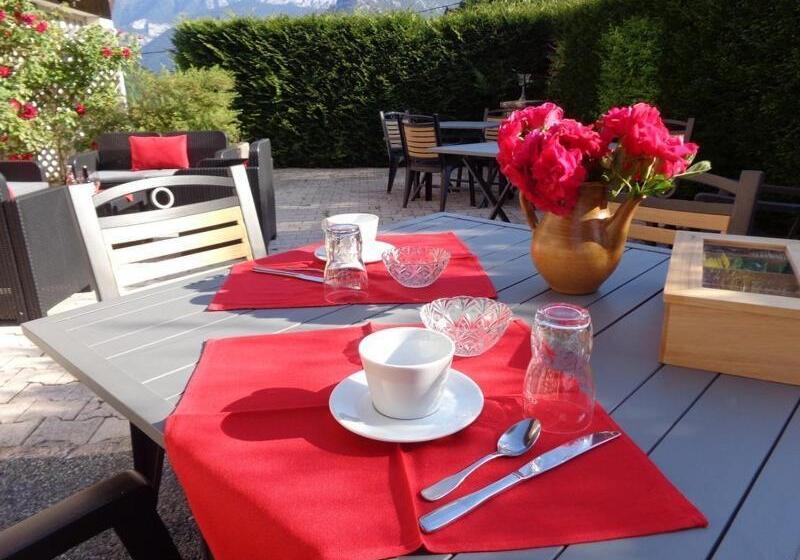 اتاق خانوادگی, Auberge Du Fraizier