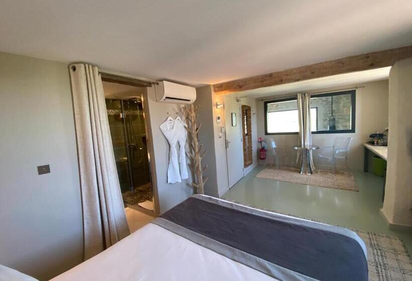 Номер Стандарт, Hôtel La Maison De Crillon