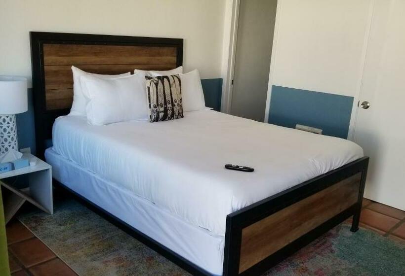 Номер Стандарт, Sand Castle Inn