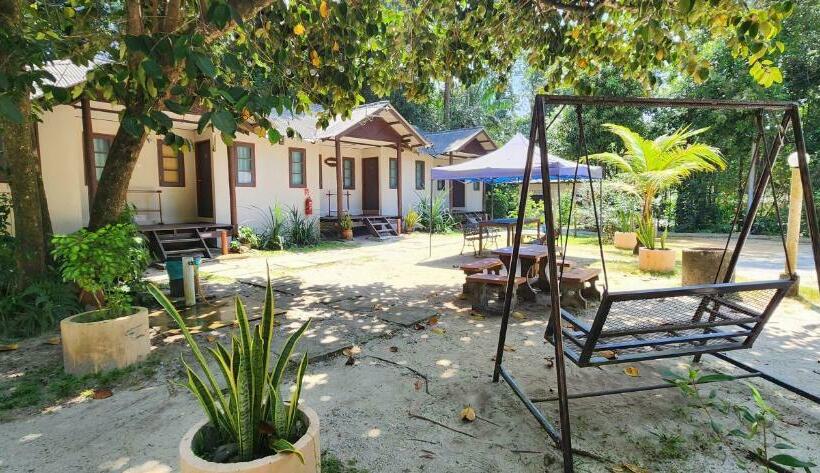Номер Стандарт, Pandan Laut Beach Resort