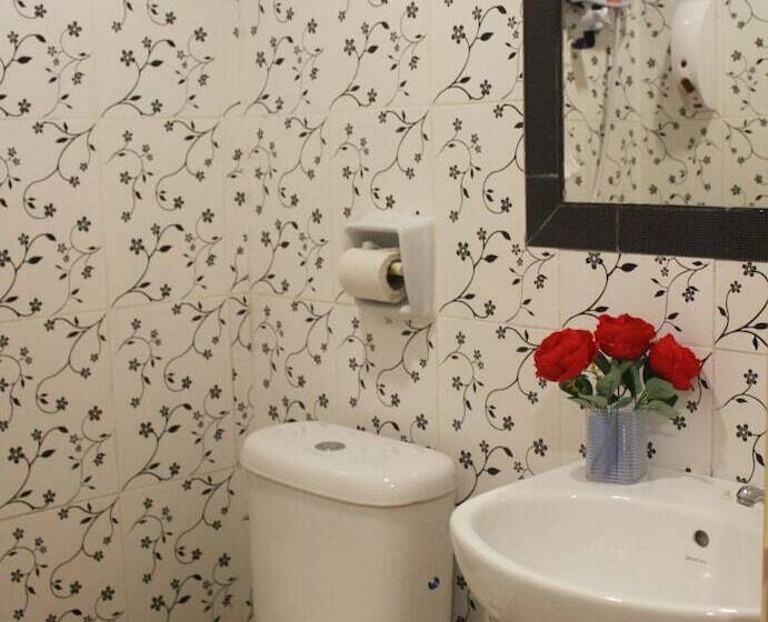 Семейный Номер, Sun Inns Hotel Kopkastam Kelana Jaya