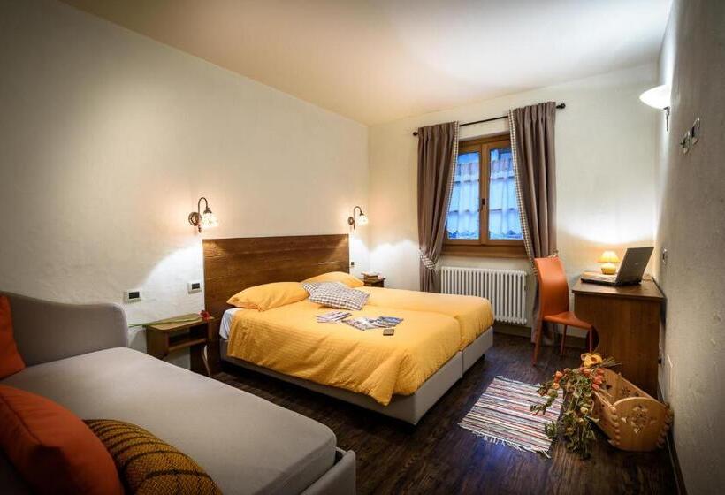 Четырехместный Номер Стандарт, Ostello Del Castello Tirano