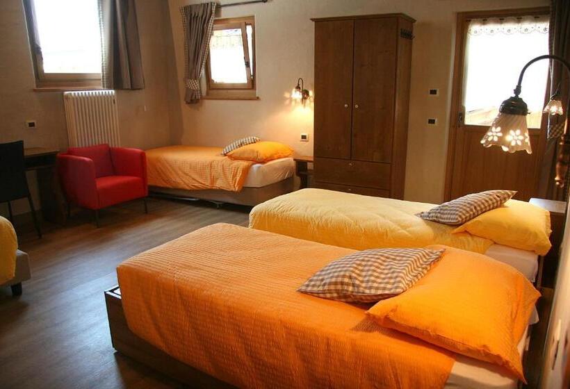 Family Suite, Ostello Del Castello Tirano
