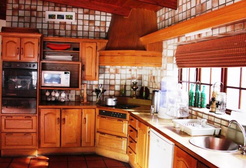 خانه 2 خوابه, House On York