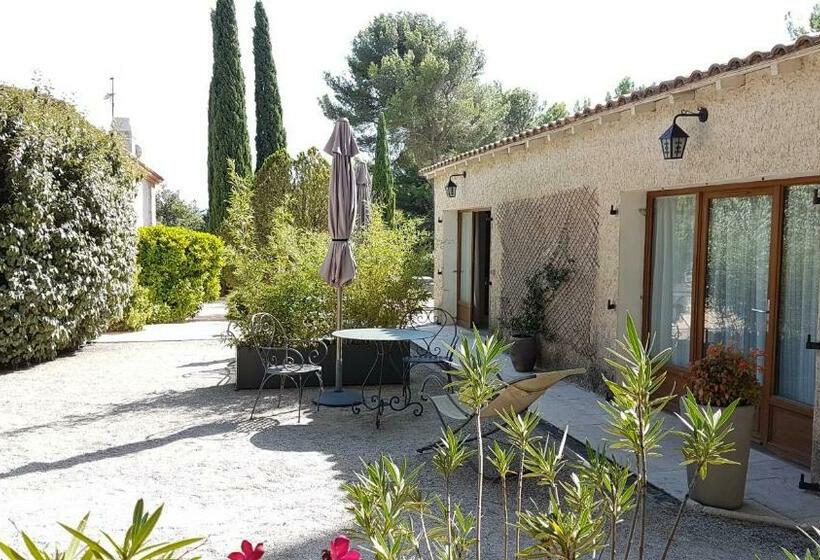 Номер Deluxe, Les Mazets Du Luberon