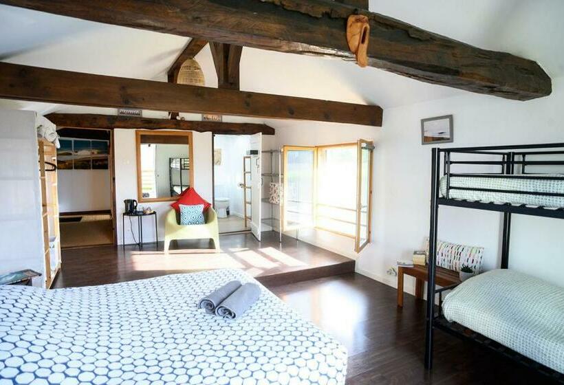 Семейный Номер, The Secret Spot Lodge