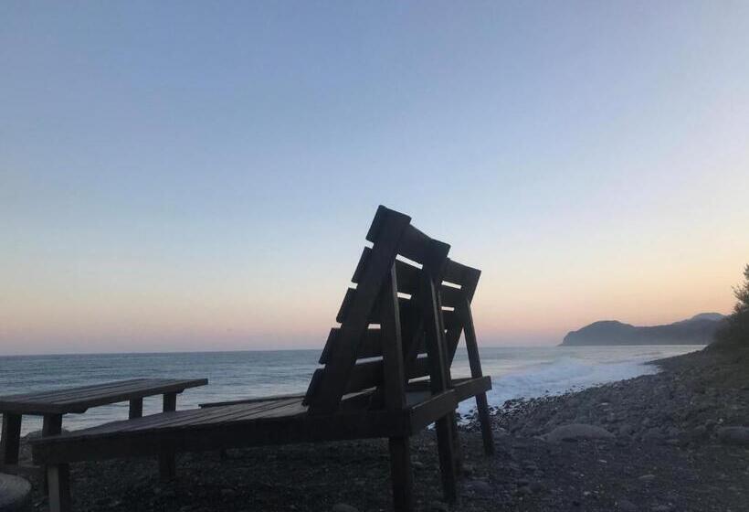 کلبه ییلاقی, Bridge12th B&b