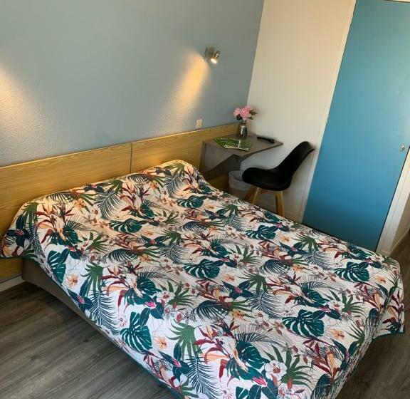 Номер Стандарт, Bains Sarrailh