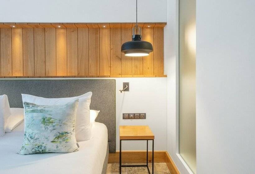 Chambre Standard, Dominique Colonna