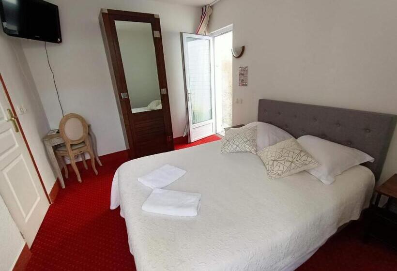 标准间内部标间, Saint Amant