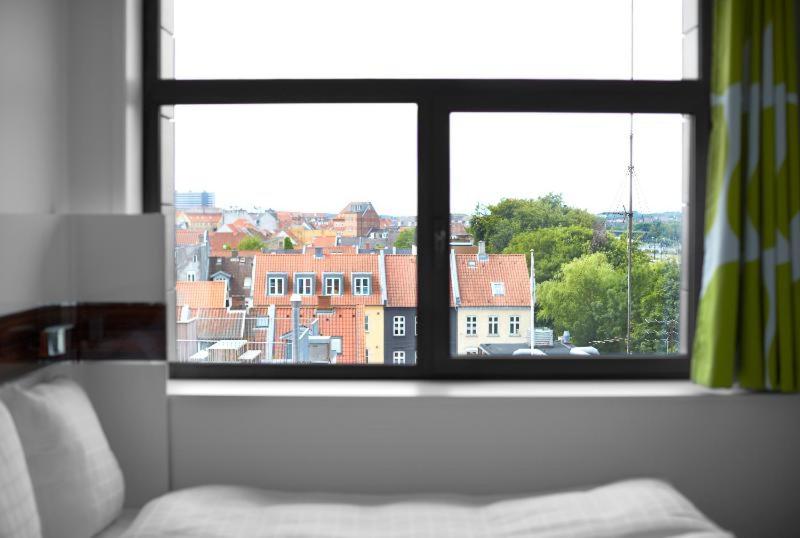 标准间, Wakeup  Aarhus