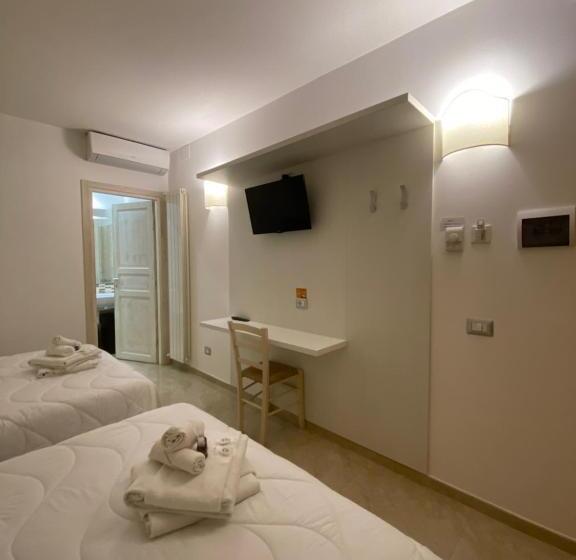Четырехместный Номер Стандарт, Bel Sole Guest House