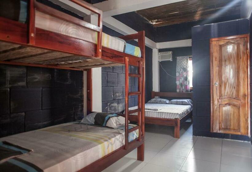 Четырехместный Номер Стандарт, Hostel El Gran Azul Olon