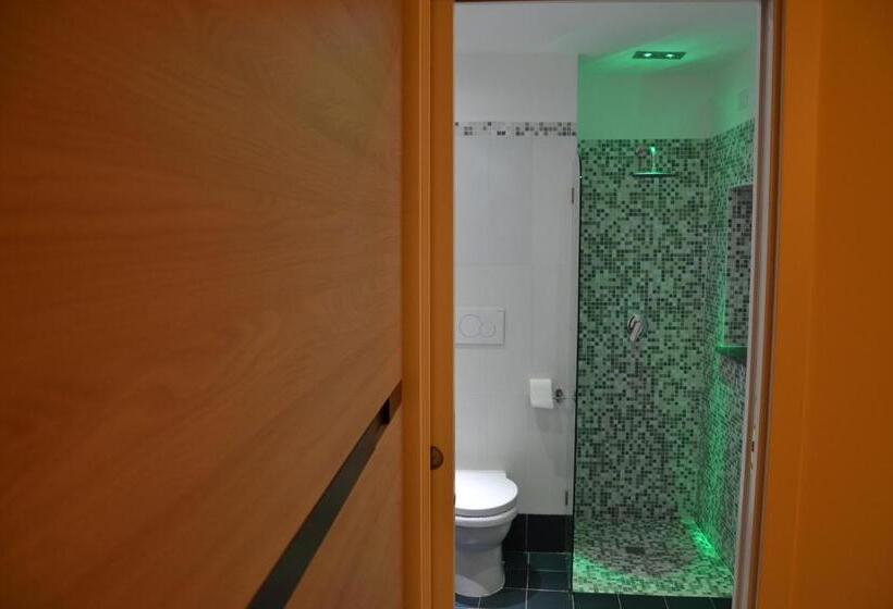 Tengerre Néző Deluxe Szoba Erkéllyel, Terra Murata Boutique B&b